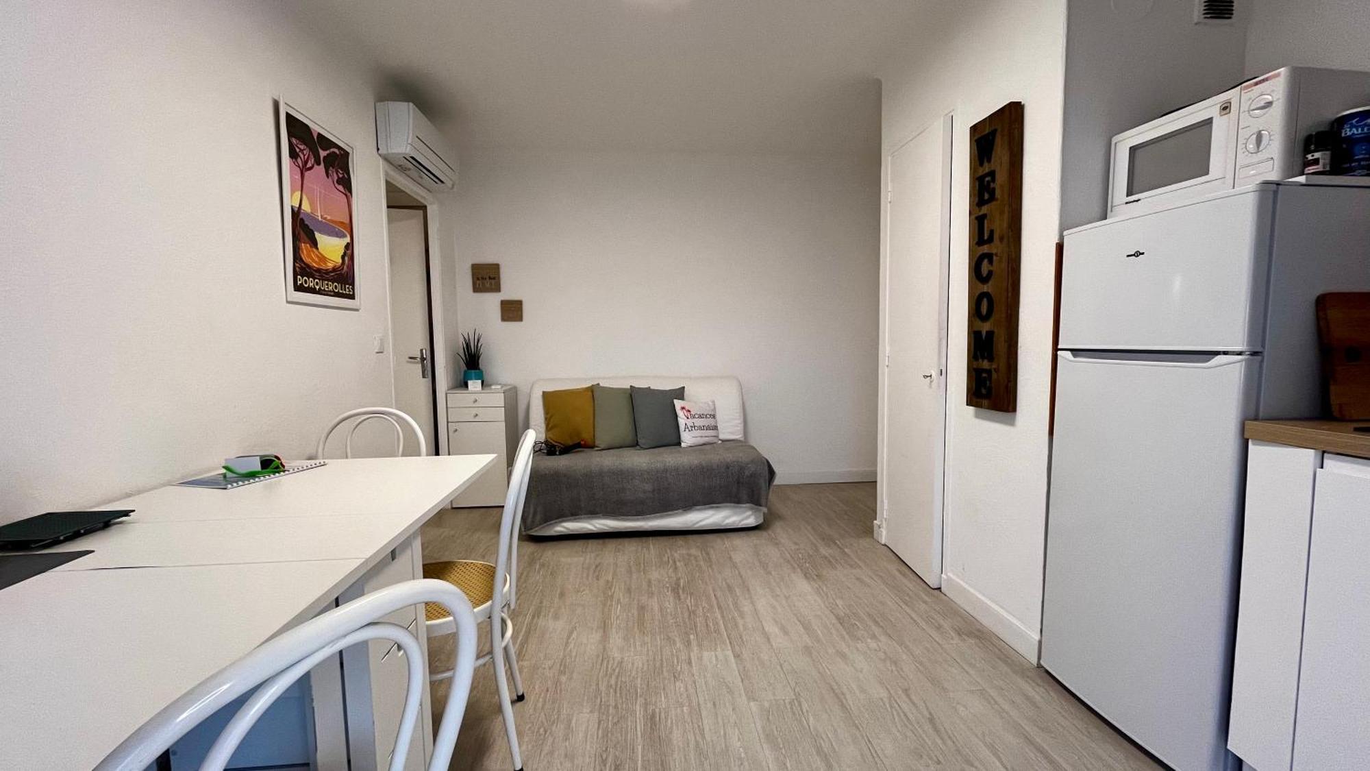 Vacances Arbanaises - Appartements Giens Єр Екстер'єр фото