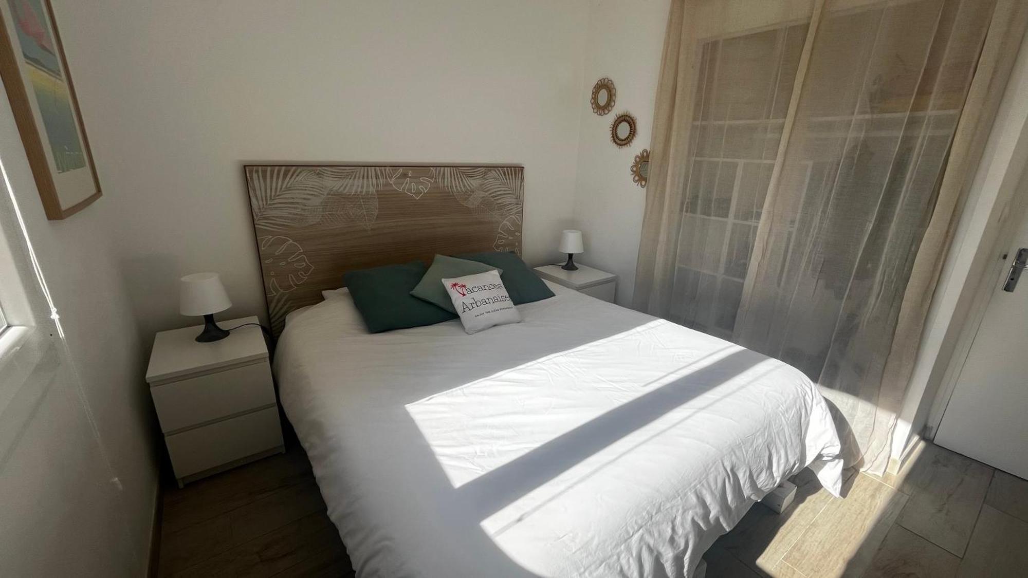 Vacances Arbanaises - Appartements Giens Єр Екстер'єр фото